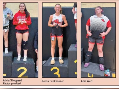 Twin Lakes Varsity Girls wrestle at Rochester Invite